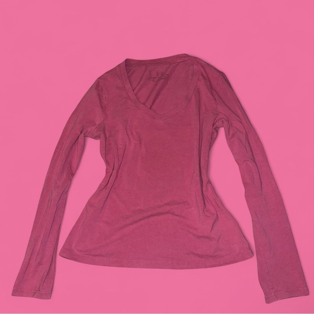Pink long sleeve v cut top